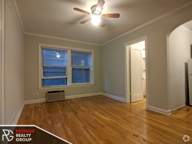 Building Photo - 835 W Wolfram St Unit #837-207 Rental