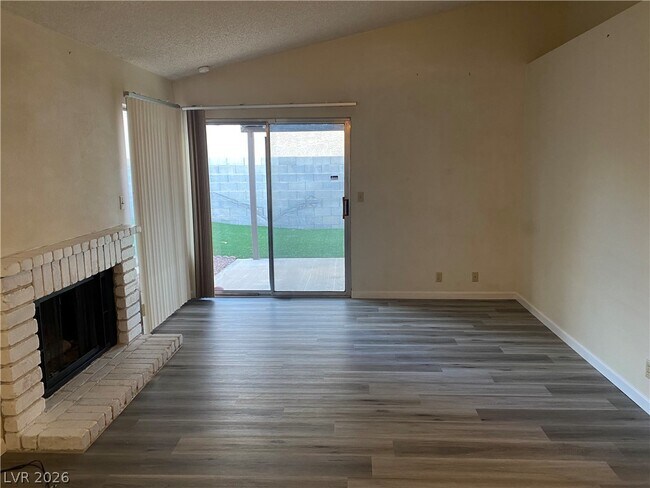 Photo - 5712 Swimmer Dr