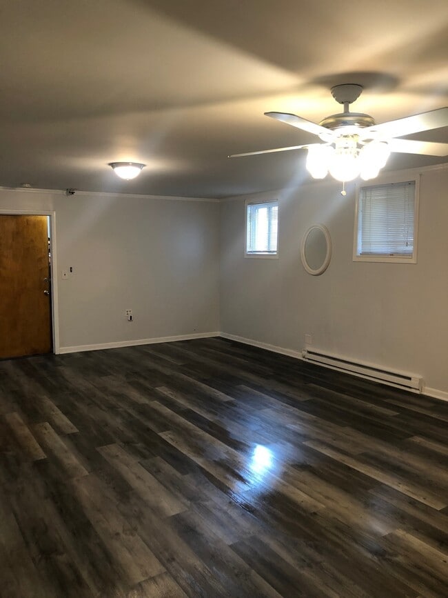 Photo - 4837 Grove St Unit G