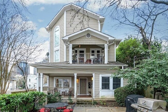 Building Photo - 1206 Piedmont Ave NE Unit 4