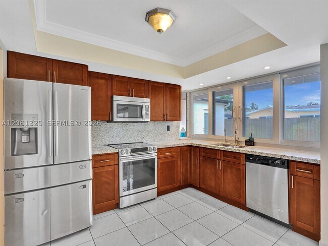 Photo - 7600 Grandview Blvd