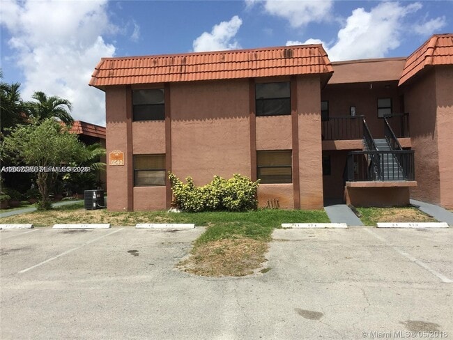 Building Photo - 6540 W 27th Ct Unit 56-22