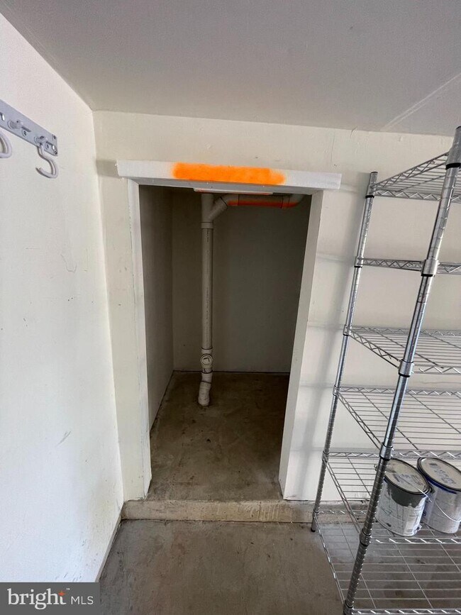 Photo - 1679 Hunting Creek Dr