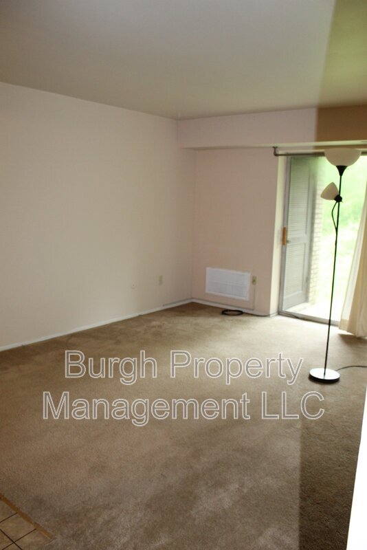 Building Photo - 5091 Sanlin Dr Rental
