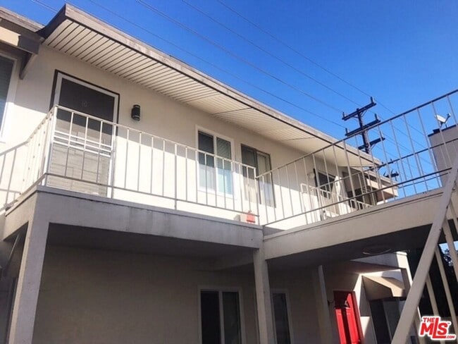 Photo - 451 Ivy St Unidad D