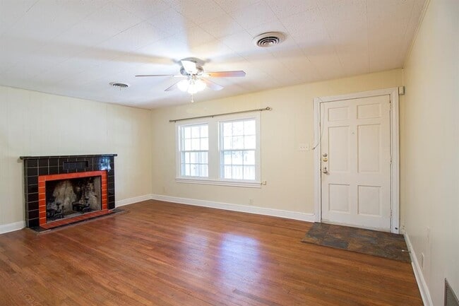 Photo - 4700 Evans Ave