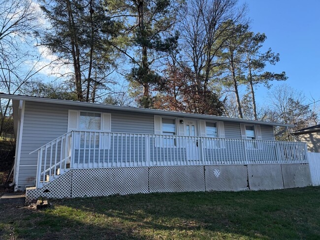 Building Photo - 132 Heather Ln NW