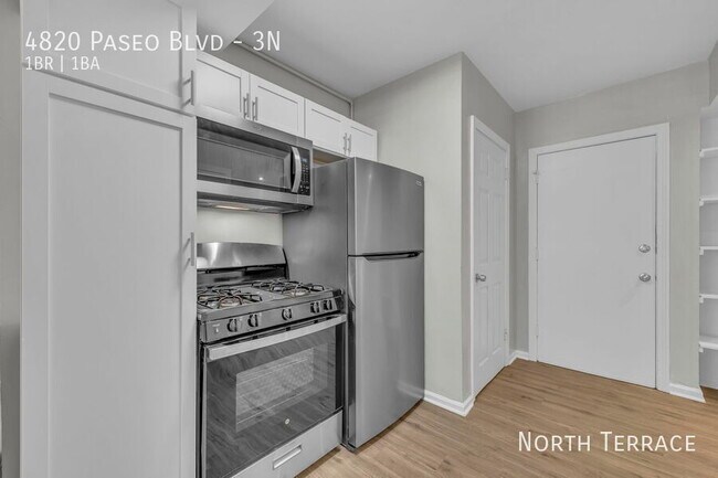 Photo - Modern 1-Bedroom Living at University Mead... Unidad 3N