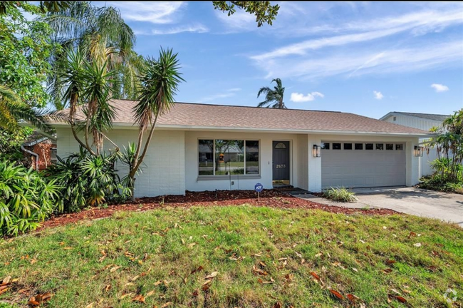 Building Photo - 2873 Sarah Dr Rental