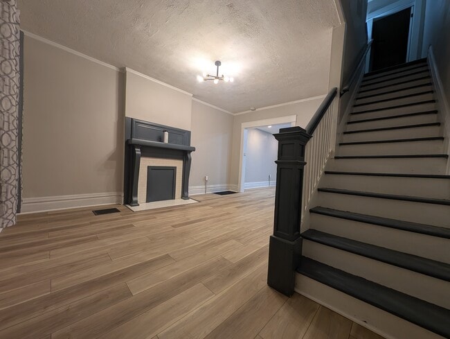 Photo - 940 Studer Ave