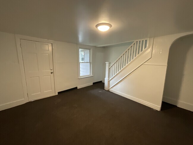 Photo - 334 S 3rd St