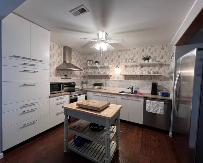 Photo - 608 Elm Ave