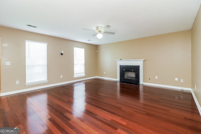 Photo - 1198 Oak Knoll Ct