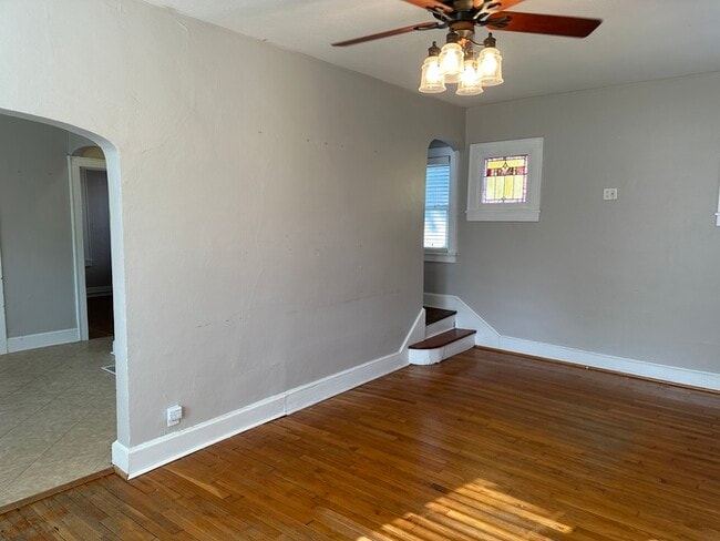 Photo - Charming Home 2 Bedroom 1 Bath Home In Krkwood, Mo.
