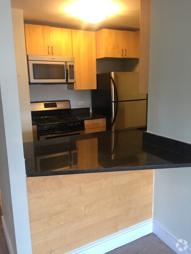 Building Photo - 210 N 17th St Unit 905 Rental