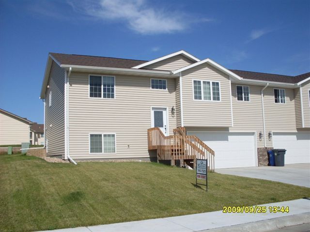 3 BEDROOM | 2 BATH | TOWNHOME | RAPID VALLEY - 3 BEDROOM | 2 BATH | TOWNHOME | RAPID VALLEY