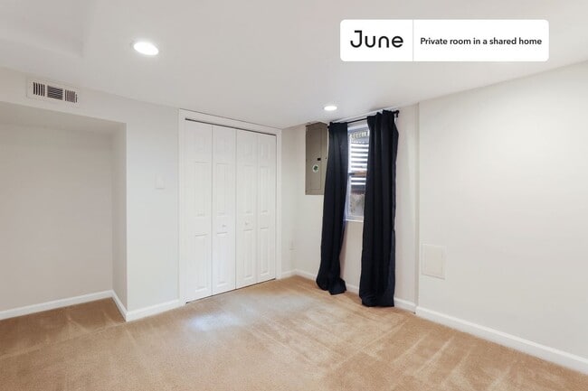 Photo - Room in Shared 5 bed/2 bath home Unit BE