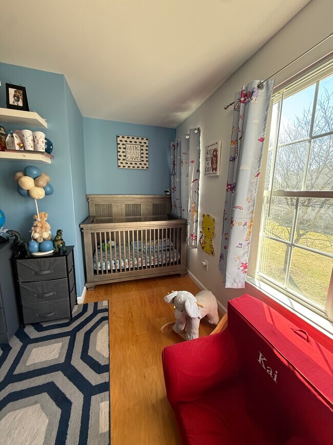 Photo - 334 Bowler Ct