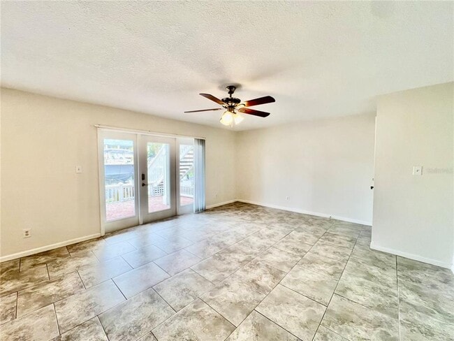 Photo - 5111 Coquina Key Dr SE Unidad A