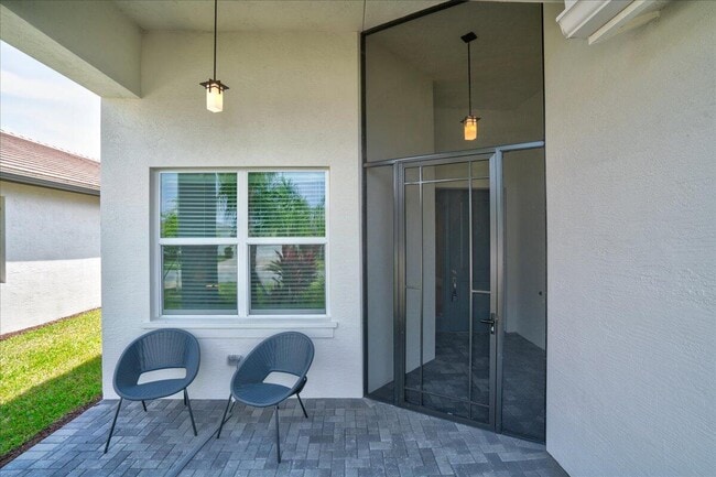 Photo - 13348 SW River Rock Rd
