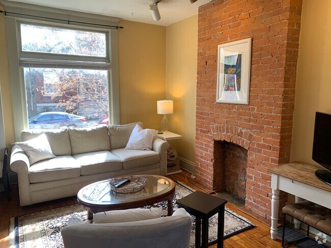Building Photo - 142 W 6th Ave Unit 142 Rental
