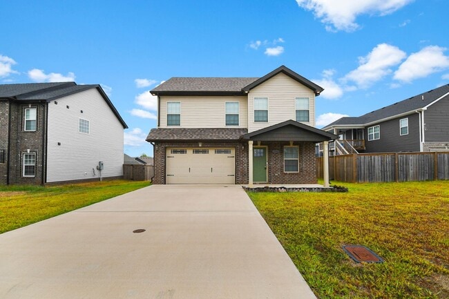 Building Photo - Pet Friendly Three Bedroom! Rental