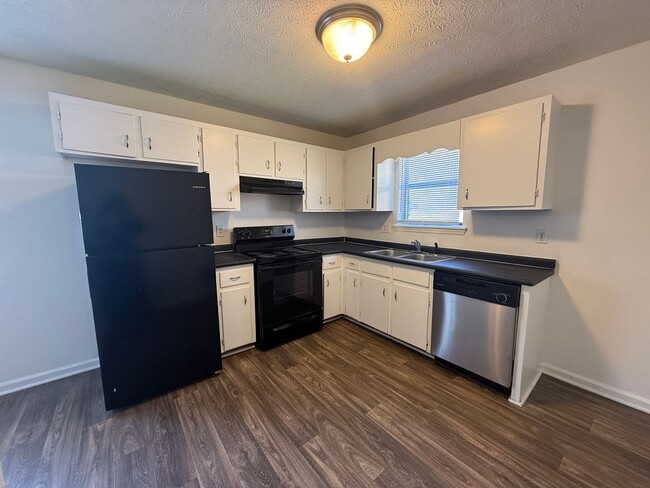 Photo - 162/164 Michele Dr Unit 162 Michele Dr