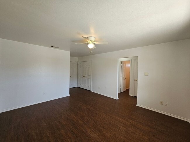Photo - 3407 Toledo Dr Unit 3407 Toledo Drive - D