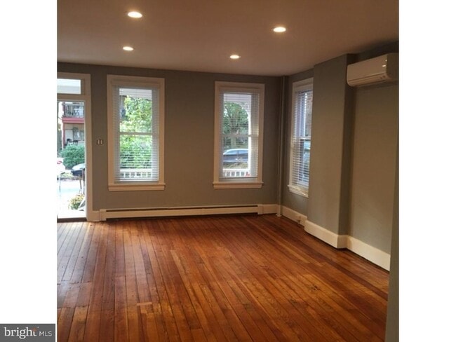 Photo - 117 Magnolia St