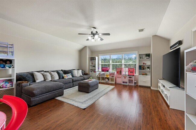 Photo - 2500 White Stallion Way