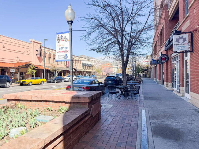 Photo - 1275 Washington Ave Condo Unit R309