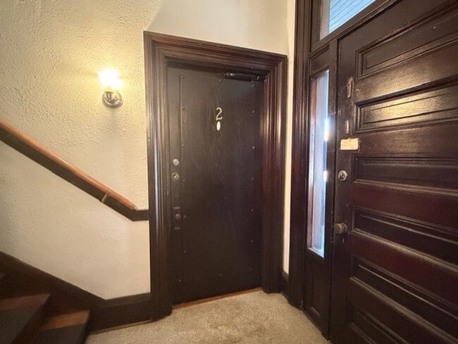 Photo - 438 University Ave NE Unidad 2