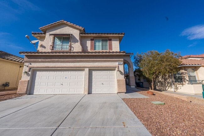 Building Photo - Spacious 4-Bed Family Home in Prime Las Vegas Location!