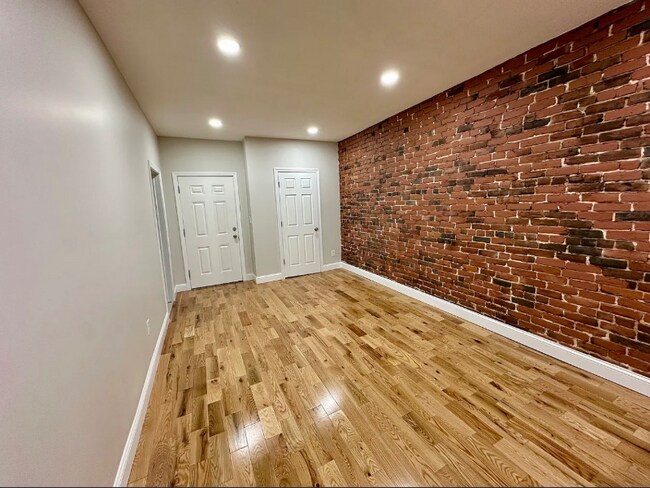 Photo - 66 Chatham St Unit 6