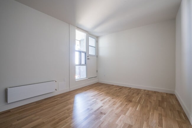 Photo - 230 Oak St Unité 811