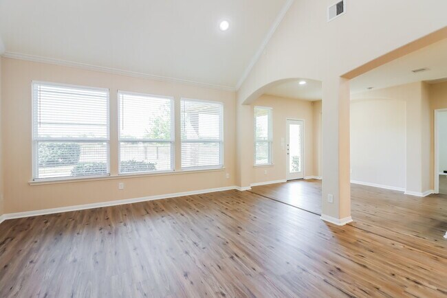 Photo - 6934 Jenny Lake Dr