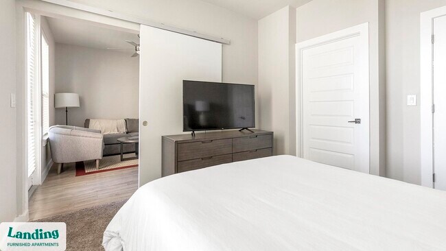 Photo - 5810 Worth Pkwy Unidad 2155