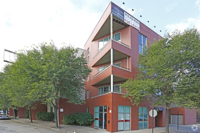 Photo - 1656 N. Bosworth