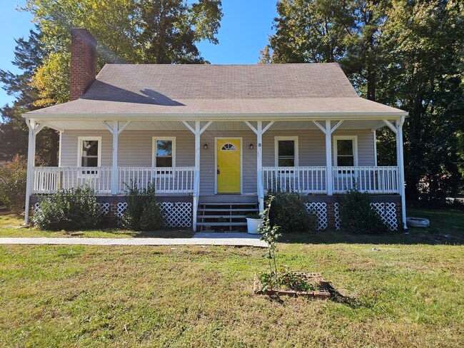 Building Photo - 2800 South Ridge Dr