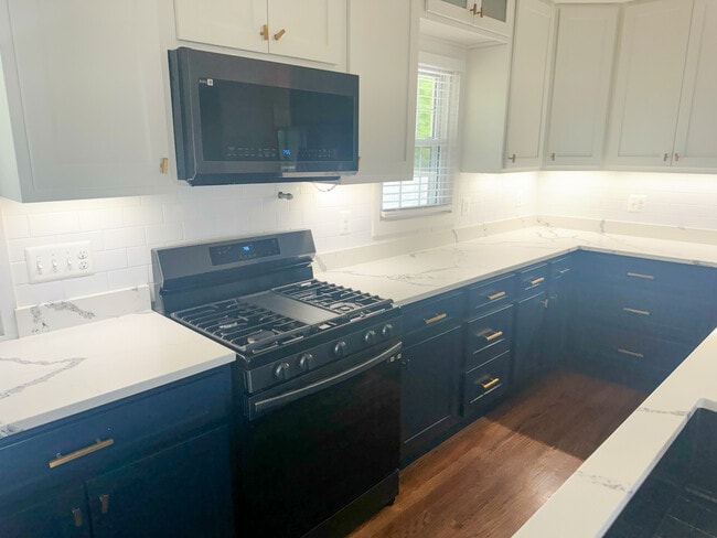 Photo - 8320 Telegraph Rd