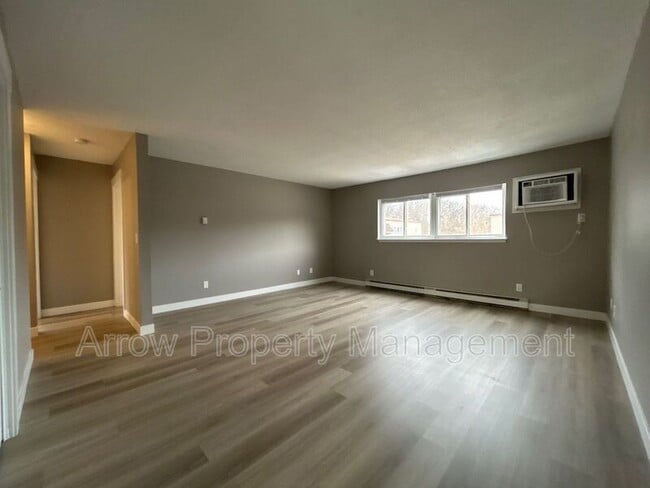 Photo - 222 Park Ave