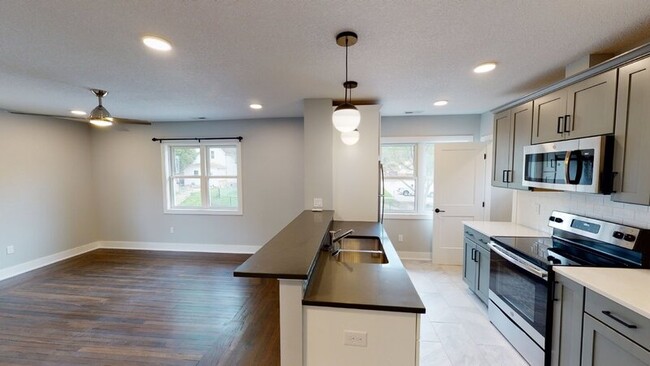 Photo - 1345 7th St Unidad B