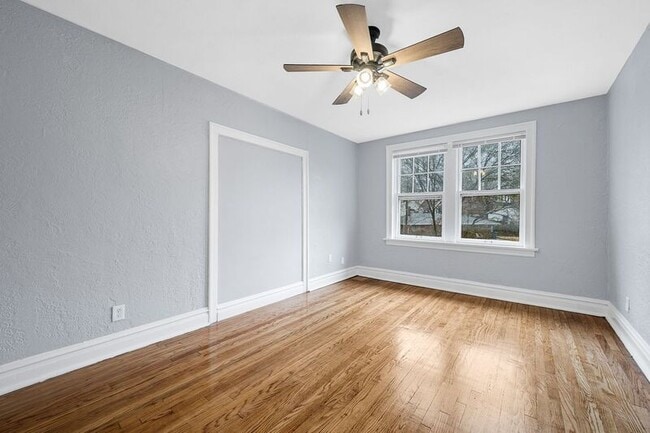 Photo - 1240 Hawthorne Pl Unit 1272 - C