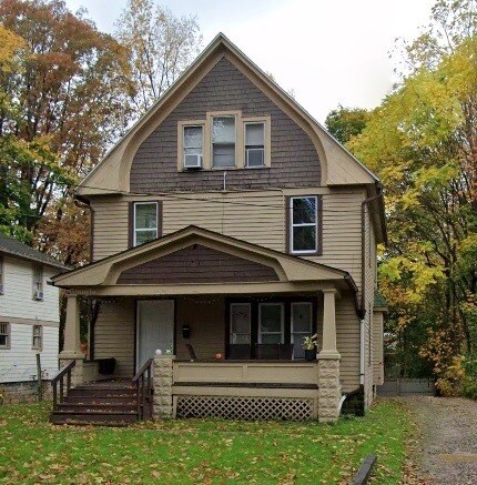 214 Sherman St