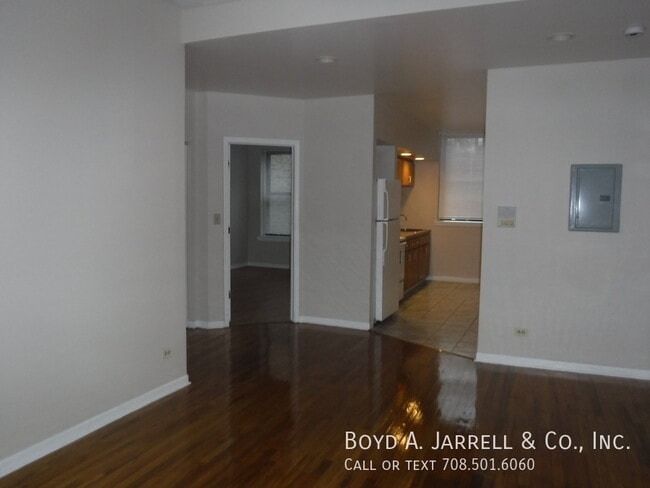 Photo - 5657 S Indiana Ave Unidad 098 5657-2