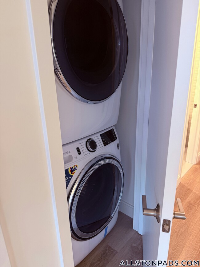 Photo - 1079 Commonwealth Ave Unit 523