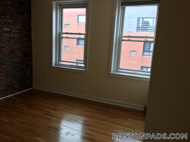 Photo - 145 Endicott St Apartment Unit 10