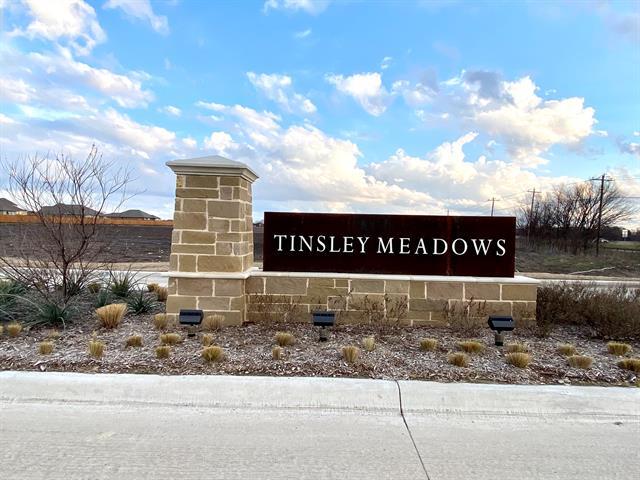 Photo - 615 Metallic Tree Ln