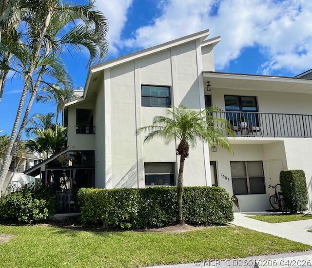1303 Clubhouse Cir
