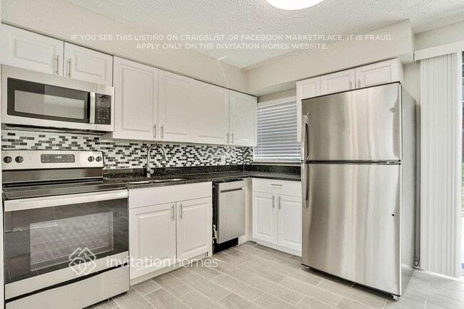 3401 Paris Pl